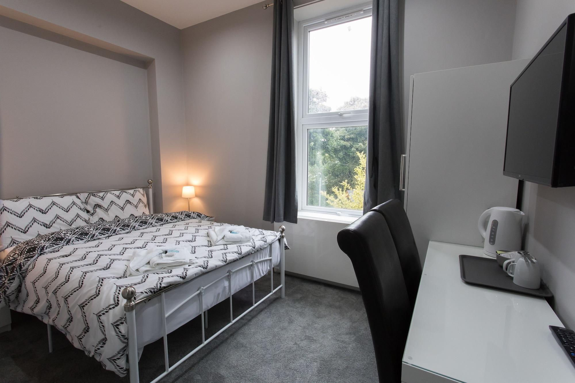 High Bank Hotel 2*